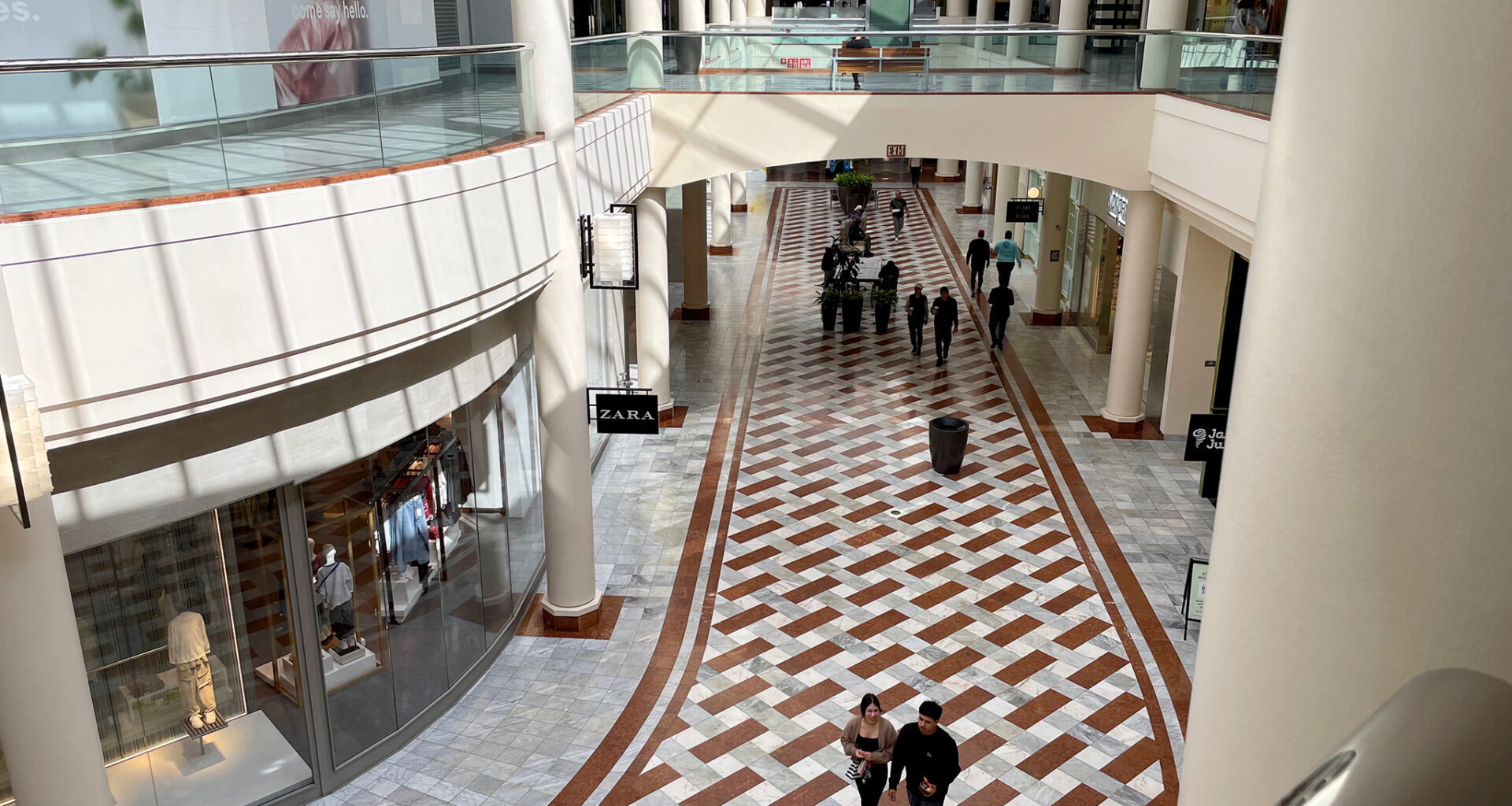 Pop star shows love to San Francisco's Stonestown mall on new album