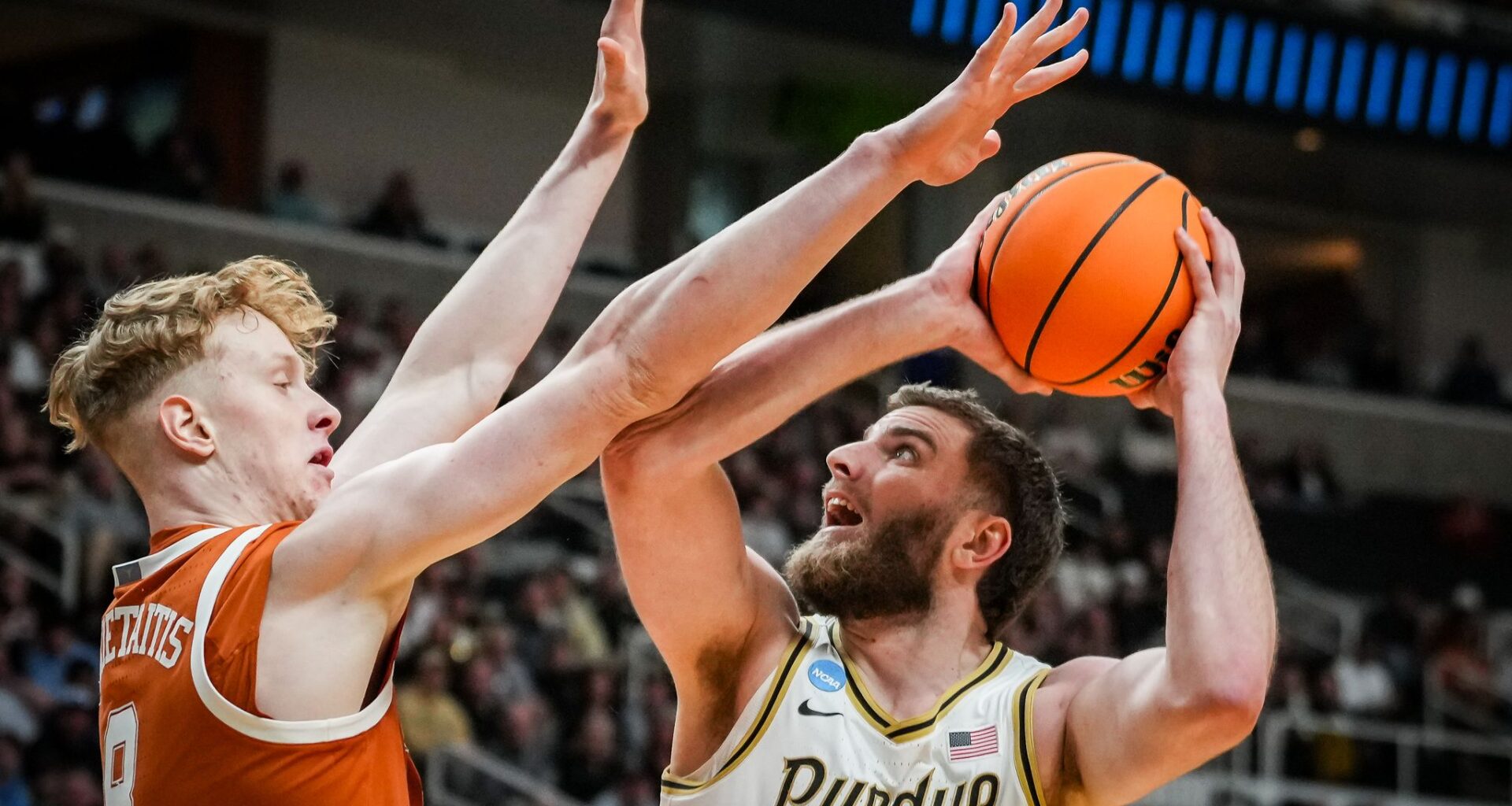 Live updates for Sweet 16 game