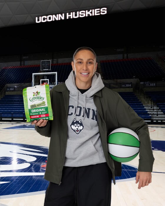 Greenies-Taurasi promo