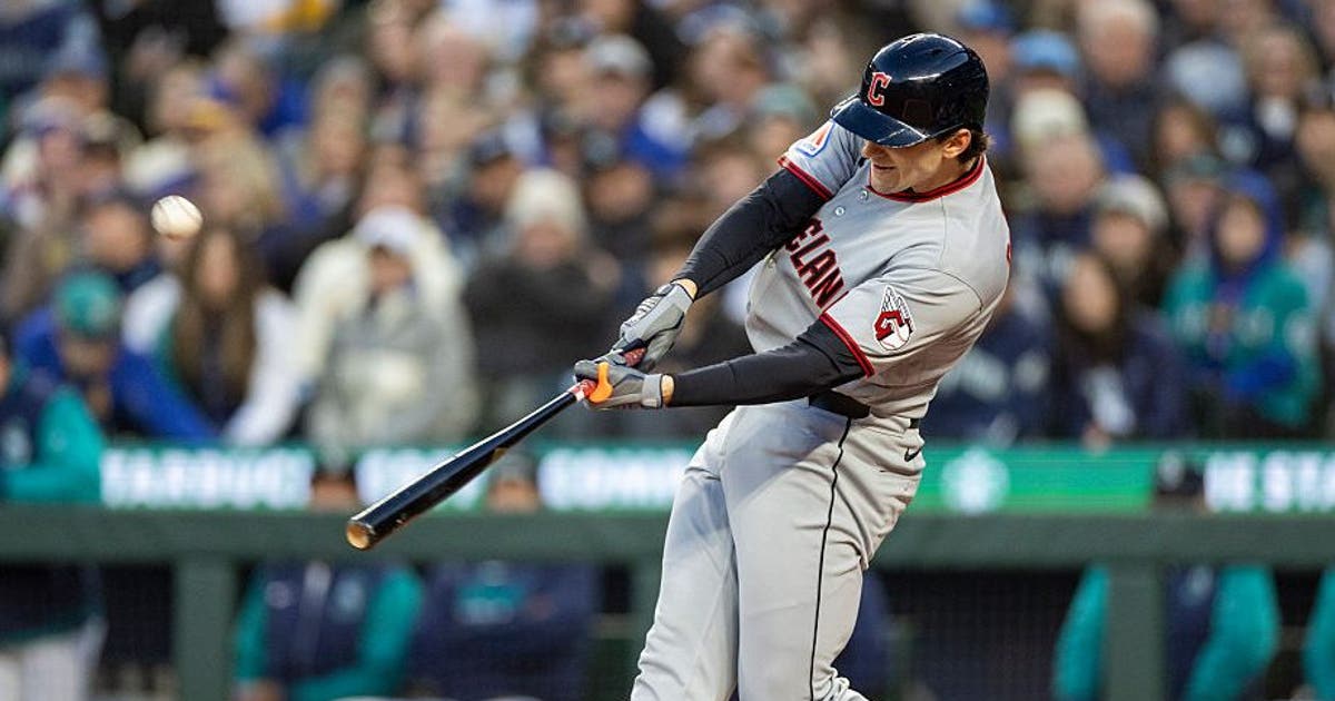 DeLauter homers twice as Mariners lose 6-4 to Guardians