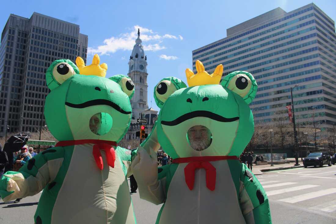 Philadelphians packed Benjamin Franklin Parkway for the third nationwide "No Kings" protest on Saturday.