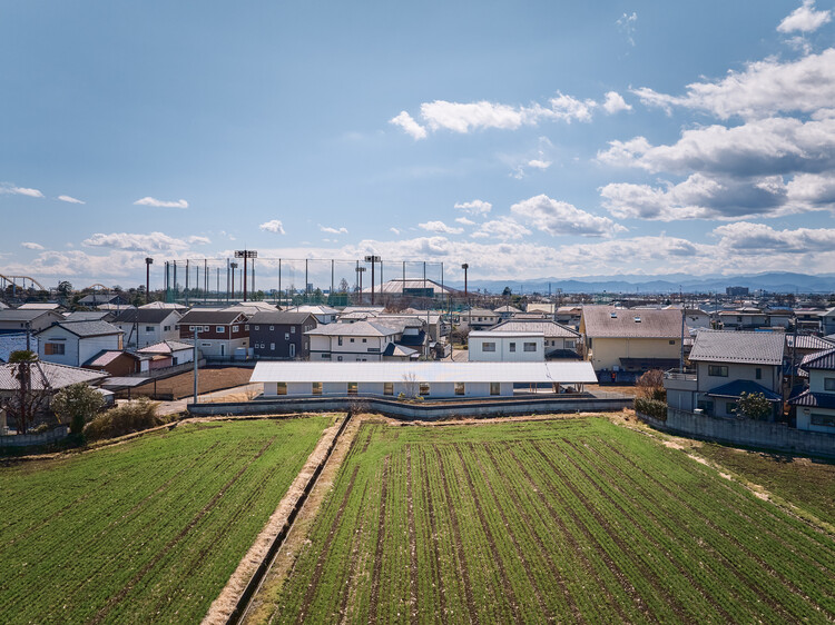An Unfinished House / Kraft Architects  - Image 5 of 32