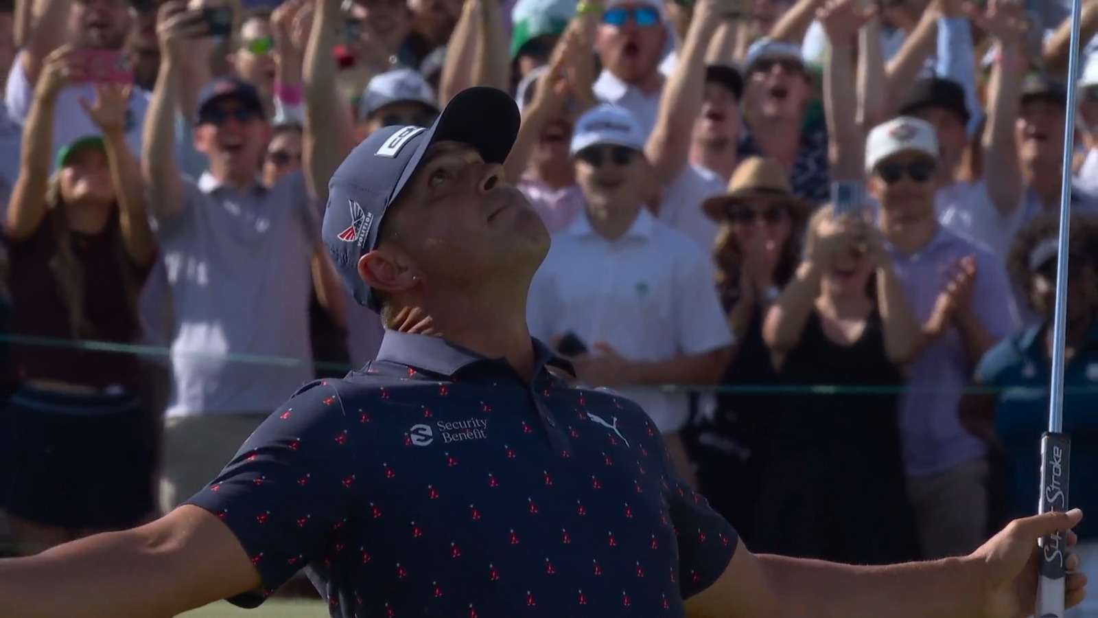 Gary Woodland sinks his par to win Texas Children's