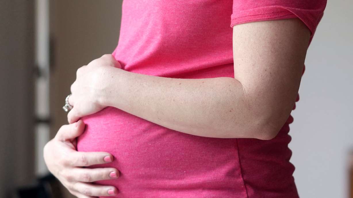 More women are having babies later in life. Here's how to improve chances of healthy pregnancy