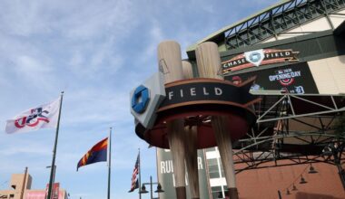 New ribbon boards cause view issues at D-backs' Chase Field