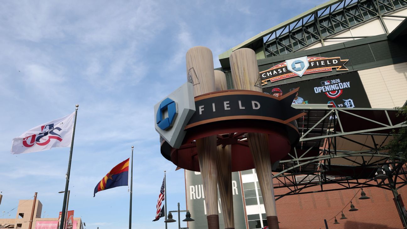 New ribbon boards cause view issues at D-backs' Chase Field