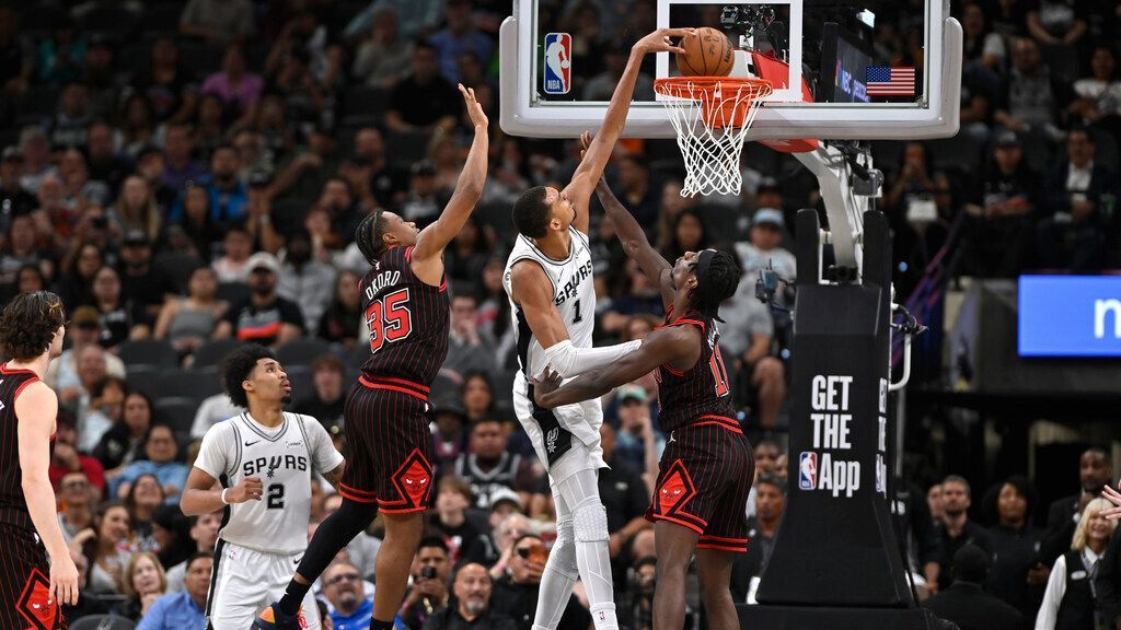 Wembanyama records 3rd-fastest double-double since '97-98