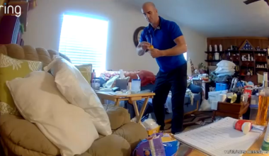 Home healthcare worker caught on camera stealing pills at client's home