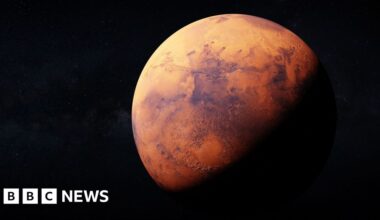 Artemis II: Why is Nasa sending people back to the Moon? - bbc.com