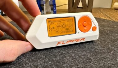 Flipper Zero, Everyone's Favorite Legally Dubious Hacker Tool, Gets an AI Upgrade