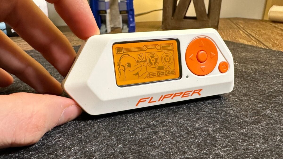 Flipper Zero, Everyone's Favorite Legally Dubious Hacker Tool, Gets an AI Upgrade