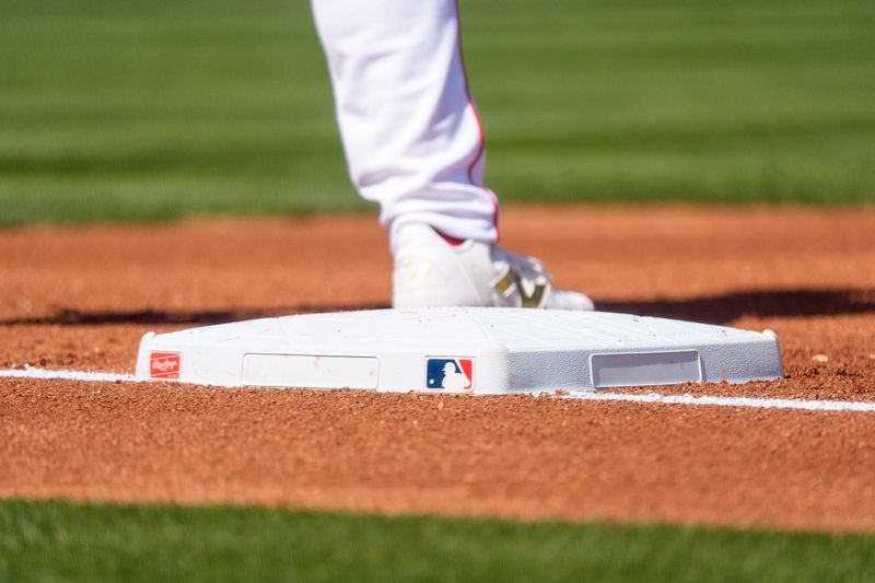 Spring training roundup: United States clobbers Giants in WBC tune-up