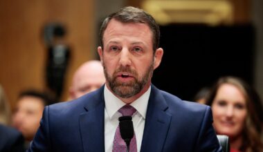 Sen. Rand Paul confronts Sen. Markwayne Mullin at heated DHS confirmation hearing