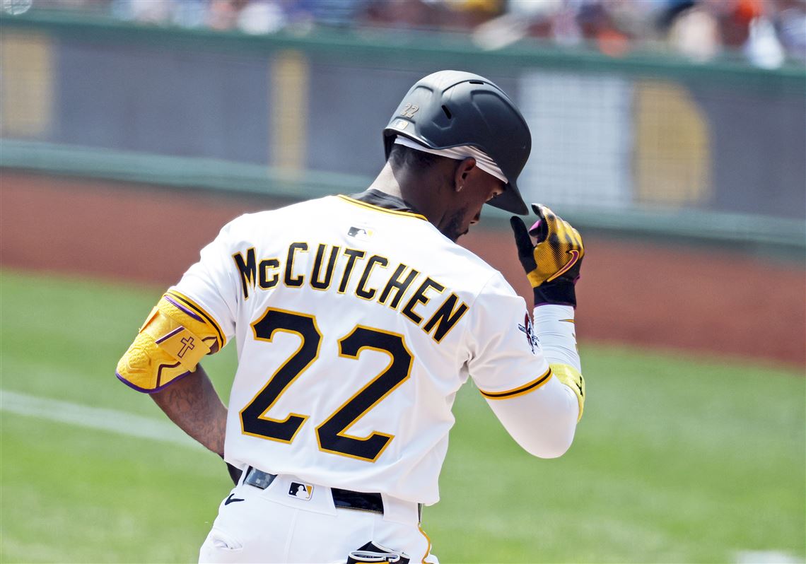 Source: Andrew McCutchen signs minor league deal with the Texas Rangers