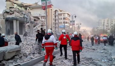 Trump warns of 'complete destruction,' while Iranian president signals de-escalation