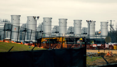 Reining in data centers sparks rare bipartisanship in statehouses