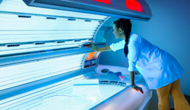 FDA pulls proposed rule barring teens from indoor tanning