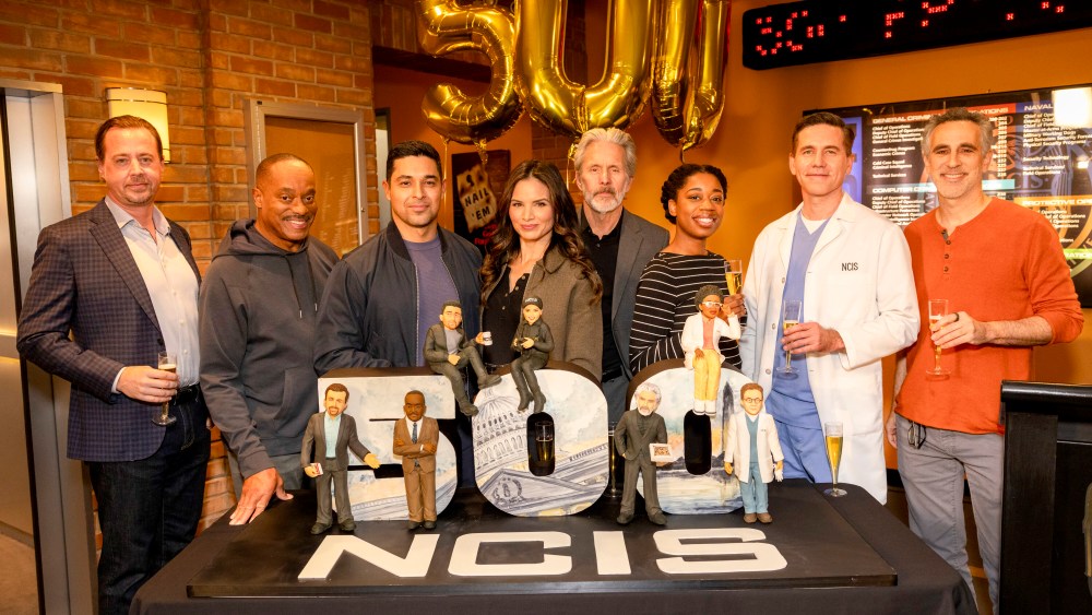 Showrunner on 23 Seasons, Surviving Cast Turnover