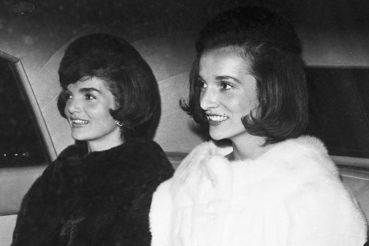 Jacqueline Kennedy (left) with her sister, Princess Lee Radziwill on March 20, 1961 in New YorkCredit: Bettmann/Getty