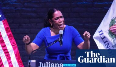Juliana Stratton wins Illinois Democratic Senate primary race | Illinois