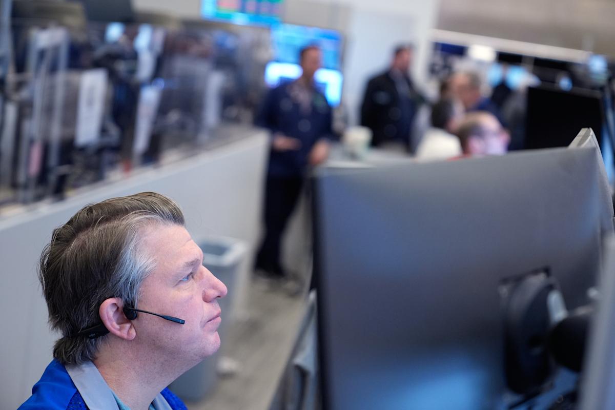 Dow, S&P 500, Nasdaq slide as Iran war jitters return with another oil surge