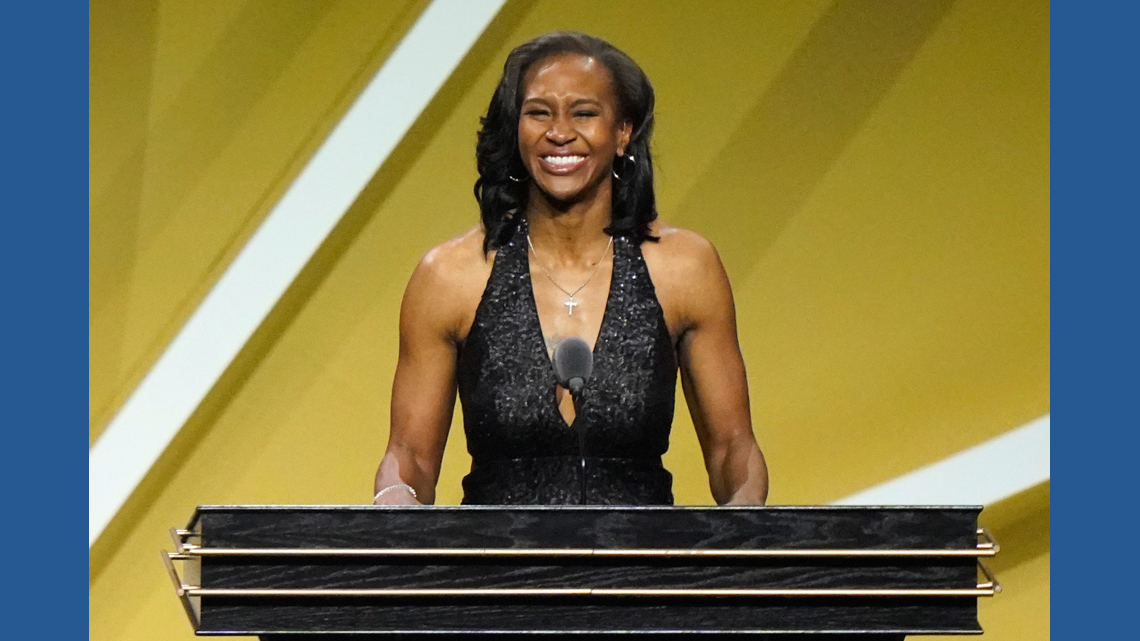 Tamika Catchings embraces a new WNBA spotlight as a USA Network commentator