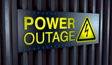 Kona storm knocks out power to thousands; HECO crews working to restore service | Business