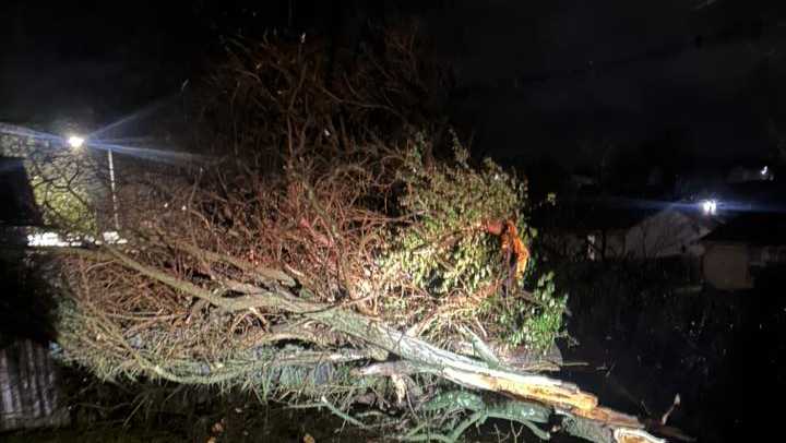 Tornado watches, warnings Sunday night for Louisville area