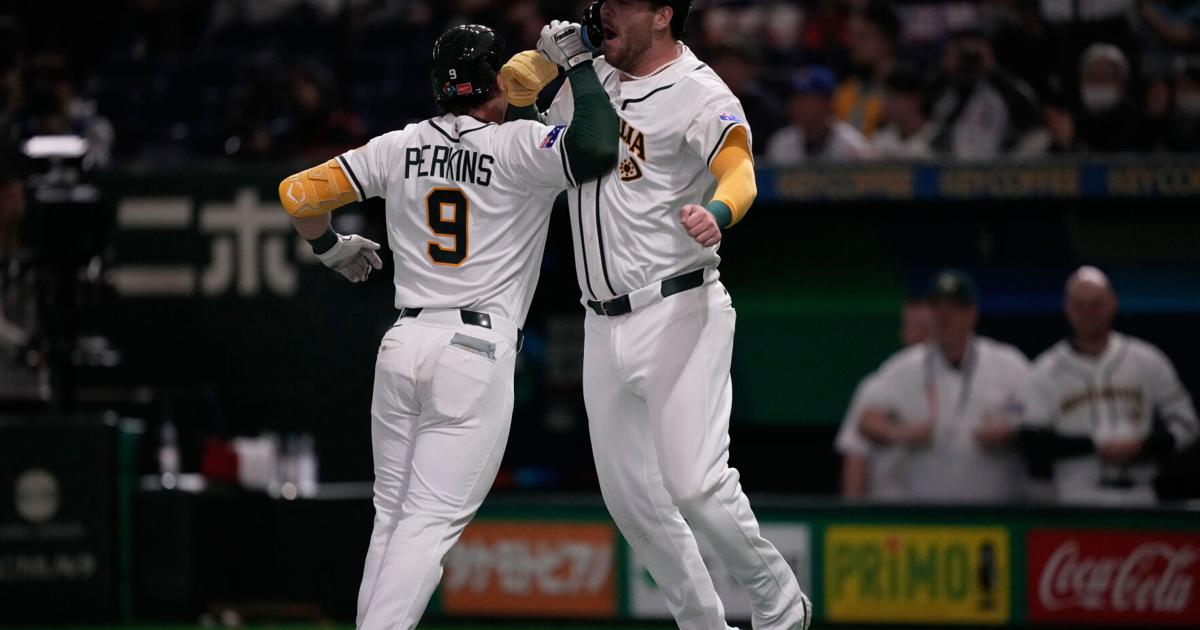 Australia opens the World Baseball Classic in Tokyo with a 3-0 victory over Taiwan | MLB