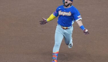 Abreu’s 3-run homer sends Venezuela to its first WBC semifinal in 17 years | MLB