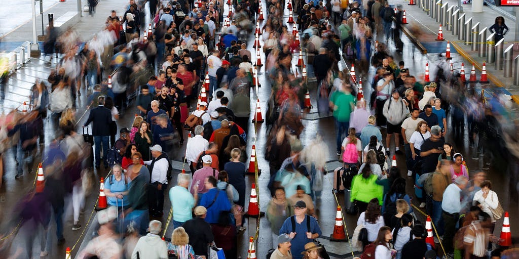 Prices Rise for Travel, Gas, Mortgages After a Month of War, Shutdown