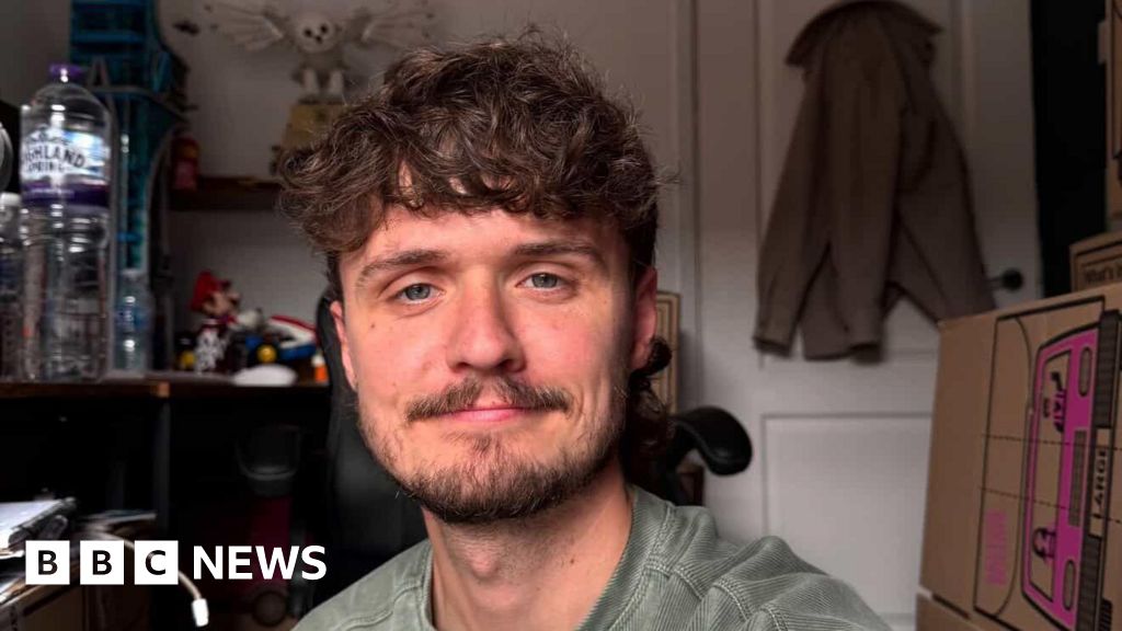 Like Brooklyn Beckham, I'm estranged from my family - Bridgend man - BBC