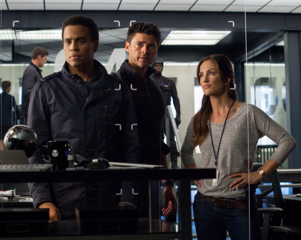 Michael Ealy, Karl Urban and Minka Kelly in FOX's sci-fi crime drama <em>Almost Human</em>.