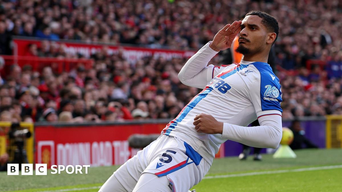 Premier League LIVE: Brighton v Nottingham Forest, Man Utd v Crystal Palace and Fulham v Tottenham