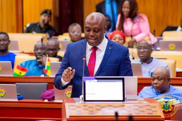 Parliament cuts gold mining tax from 3% to 1%