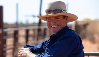 Rural health: How Australian farmer Brendan Cullen swam his way out of depression