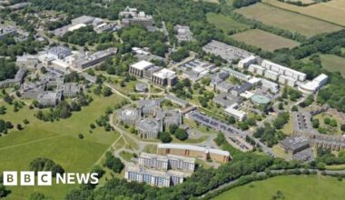 Two students die in university meningitis outbreak - BBC