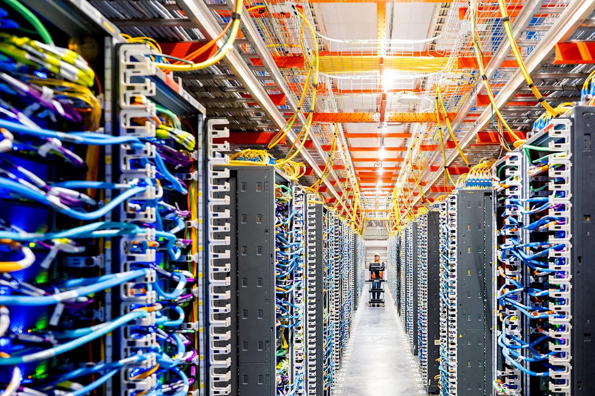 CPUs are back en vogue in the data center