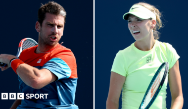 Cameron Norrie plays a forehand while Katie Boulter looks disappointed between points
