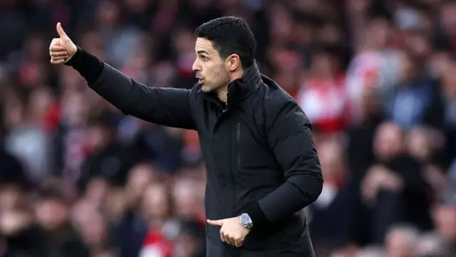 A thumbs up from Mikel Arteta manager / head coach of Arsenal