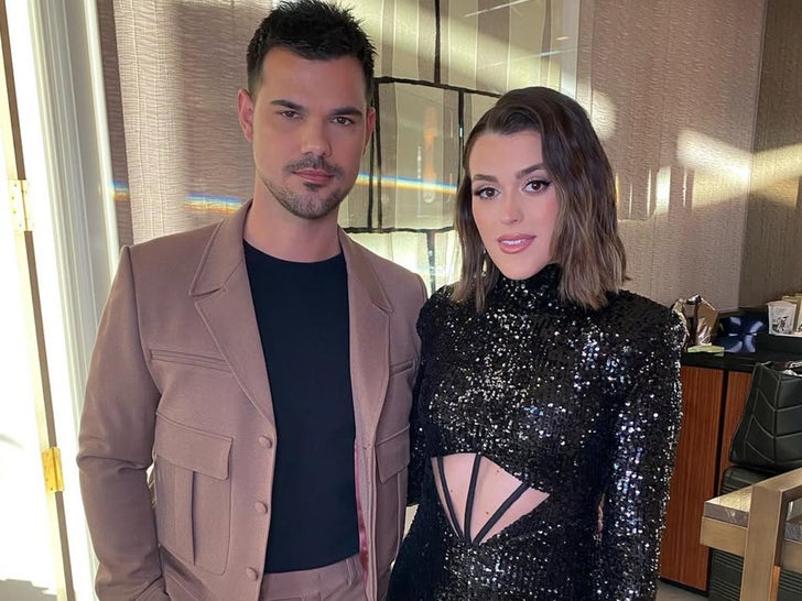 Taylor And Taylor Lautner Together