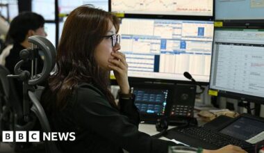 Asia stocks fall for third day, oil edges up as markets track Iran war - BBC