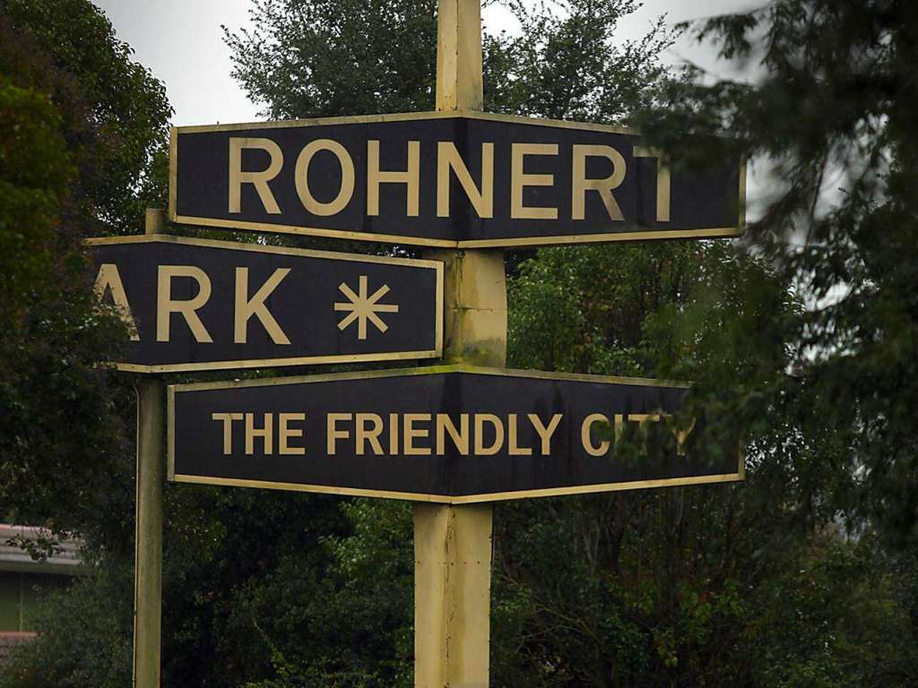 Mountain lion spotted in Rohnert Park, police say