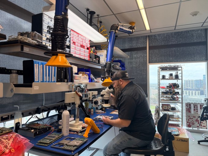 ASW Chip tour welding station