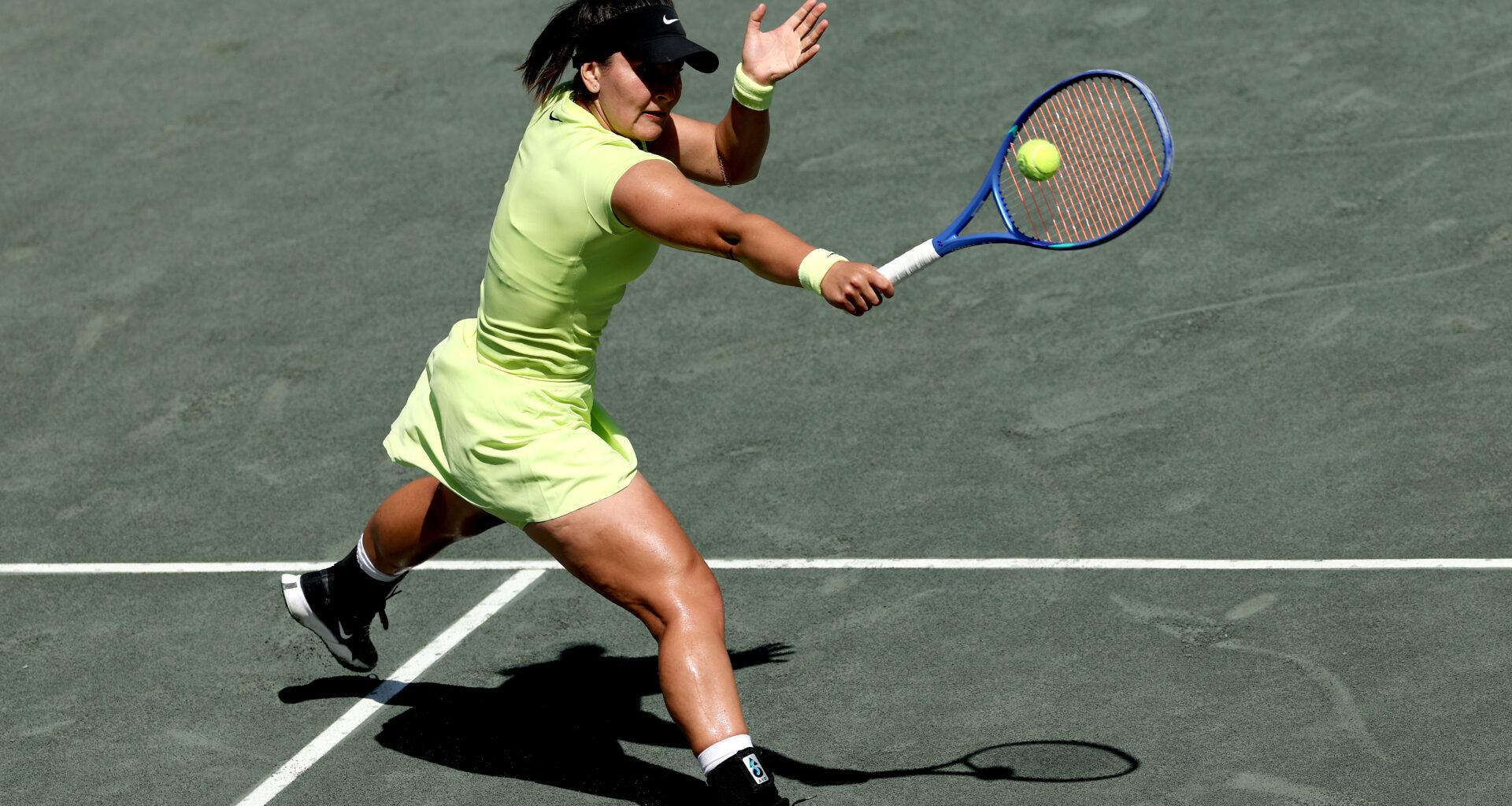 Andreescu pulls off Charleston comeback for first WTA win in eight months