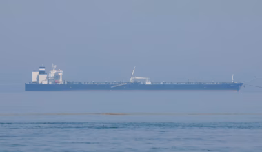 Trump administration allows for Russian oil sales as energy prices soar - The Washington Post