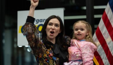 Democratic race for Illinois comptroller still undecided