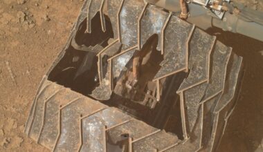 There's an Even Larger Hole in the Wheel of NASA's Mars Curiosity Rover