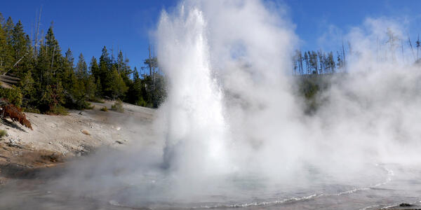 Echinus Geyser is back in action! For now…