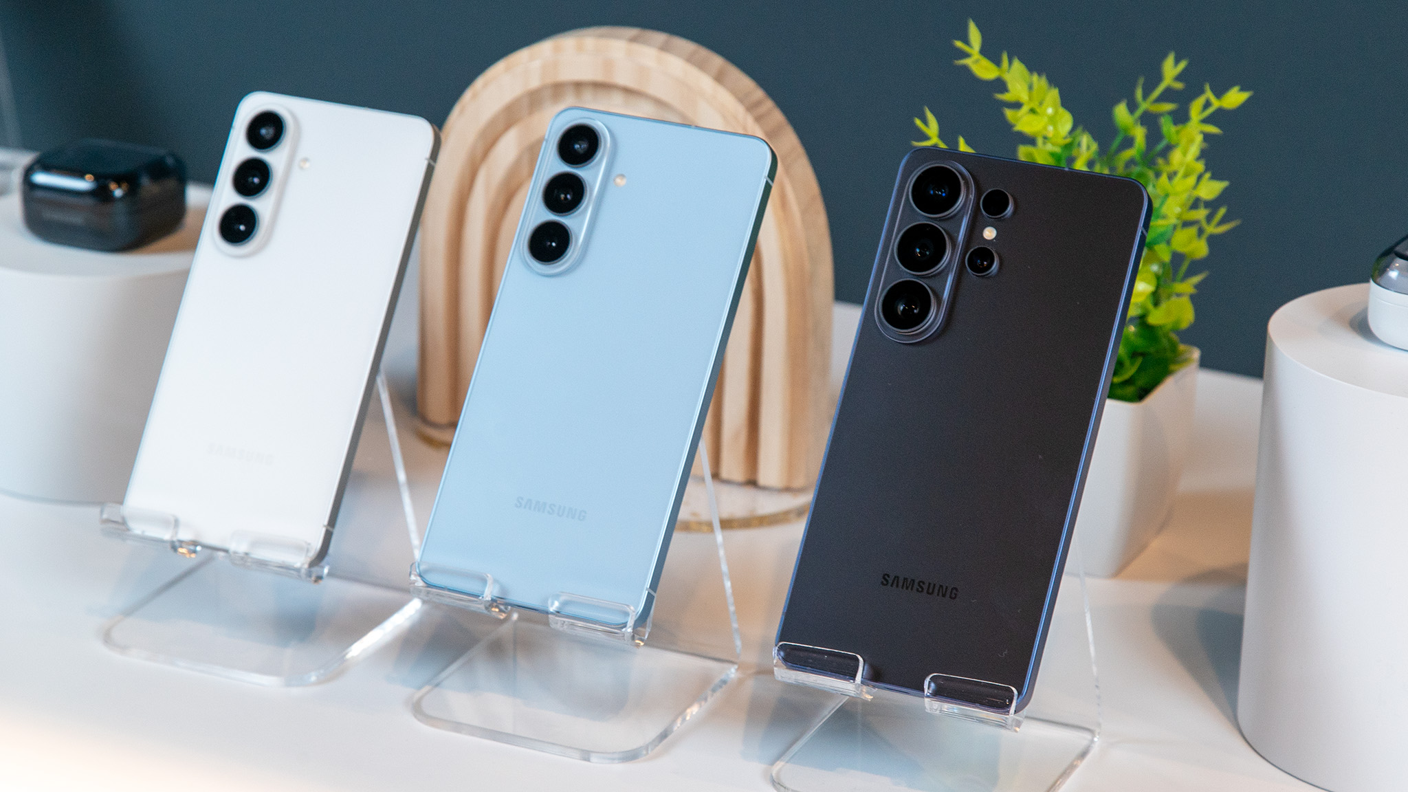 Samsung Galaxy S26, S26 Plus, and S26 Ultra